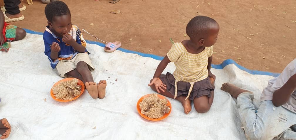 Comida comunitaria para los más pequeños